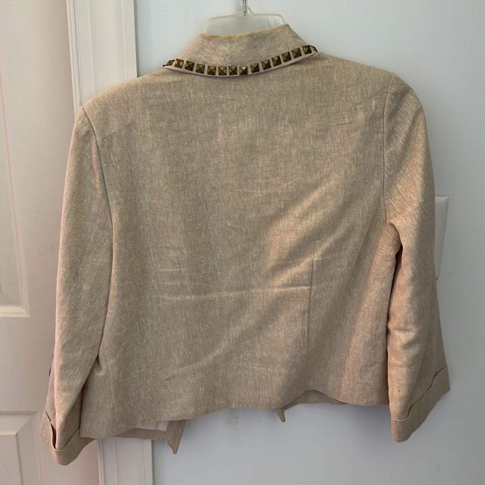 🌟2/$10🌟Love21 by Forever 21 Cropped Gold Studded Lapel Blazer - Picture 4 of 4